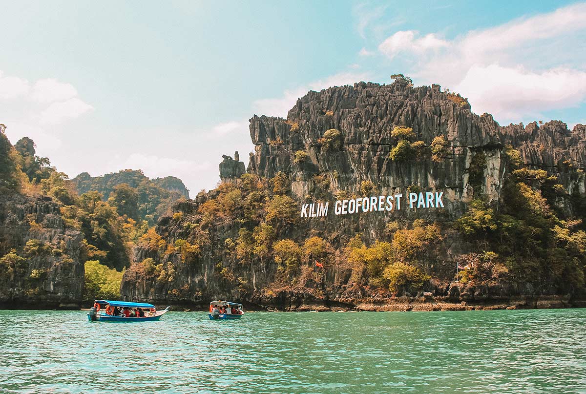 Jelajahi Ekosistem Pesisir Langkawi dengan Mangrove Tour yang Menawan